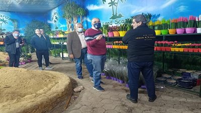 وزارة الزراعة تضع اللمسات الأخيرة على معرض زهور الربيع قبل افتتاحه (صور)