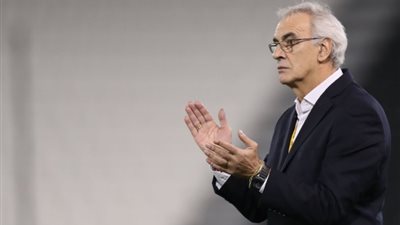 فوساتي: تلقيت أكثر من عرض لقيادة الأهلي