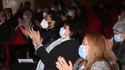 وزير الثقافة تشهد حفل تنمية المواهب بالأوبرا وترحب بعازف البيانو العالمي رمزي يسى