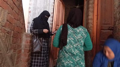 القومي للمرأة بالمنيا يبدأ حملة طرق الأبواب بمبادرة 