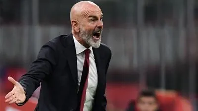 نجم ميلان مهدد بالغياب عن موقعة مانشستر يونايتد