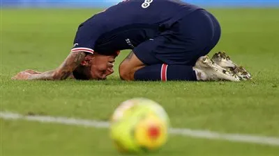 أول رد فعل من باريس سان جيرمان بعد السطو على منزل دي ماريا وماركينيوس