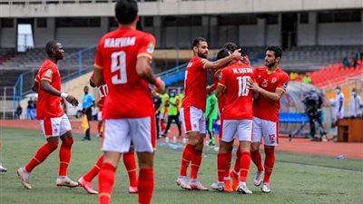 عاجل - الأهلي يهز شباك فيتا كلوب بالهدف الثالث (فيديو)