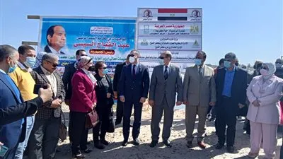 محافظ كفر الشيخ يتفقد قرى مبادرة 