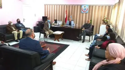 وكيل وزارة الصحة بالبحر الأحمر يجتمع بمديري المستشفيات والإدارات لمناقشة الاستعداد لاستقبال شهر رمضان