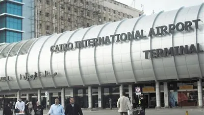 آخرها بيع الموانئ والمطارات.. شائعات نفتها الحكومة في أسبوع