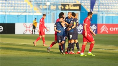 عاجل.. بيراميدز يستهدف نجم الأهلي 