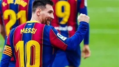 ميسي يزين تشكيل برشلونة المتوقع لمواجهة سوسيداد