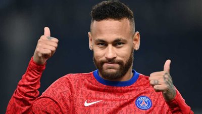 نيمار يزين قائمة باريس سان جيرمان لمواجهة ليون في الدوري الفرنسي