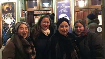 مي نور الشريف تحتفل بعيد الأم عبر 