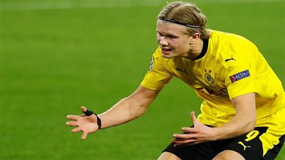 دورتموند يكشف موقف هالاند من عرضي برشلونة وريال مدريد