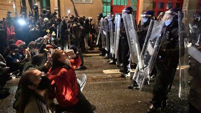 احتجاجات على قانون الشرطة الجديد في انجلترا