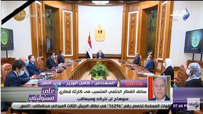 شاهد.. رسالة مؤثرة من وزير النقل للرئيس السيسي