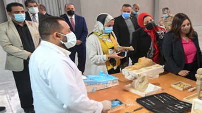 مصر تفتتح أول مصنع للمستنسخات الأثرية بالشرق الأوسط 