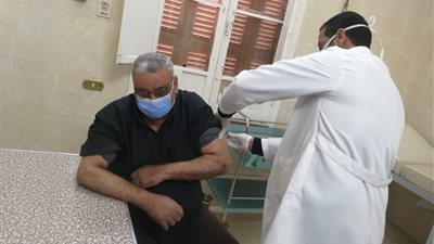 تصنيع اللقاح محليا.. تعرف على أحدث جهود الصحة لمواجهة كورونا