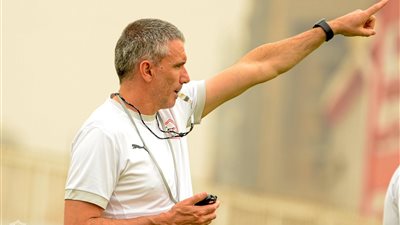 كارتيرون يطرد ثنائي الزمالك