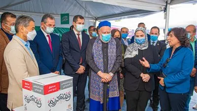 توفر المواد الغذائية لـ250 ألف أسرة.. تعرف على حملة أبواب الخير