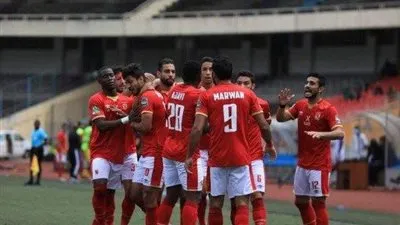 طبيب الأهلي يزف بشرى سارة لموسمياني 