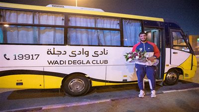 عبد اللطيف منيع يتحدى 