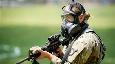 بالملابس الداخلية.. حيلة سويسرا  لاستقطاب  النساء إلى الجيش