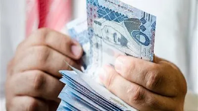 المصارف تقلص استثماراتها بالسندات الحكومية 8.2 مليار ريال خلال فبراير