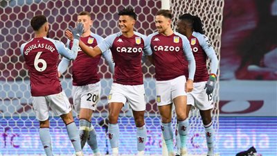 تعرف على مواعيد مباريات أستون فيلا في شهر أبريل