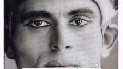 محمد صبحي بالزي الفرعوني أثناء التحضير لـ أخناتون