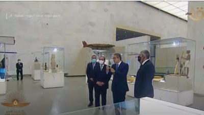 رسالة وزير السياحة إلى السيسي في متحف الحضارة