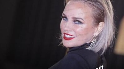 شيرين رضا تشكر الجنود المجهولين بموكب نقل المومياوات الملكية