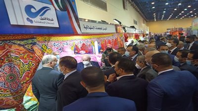 رئيس مجلس الوزراء يفتتح معرض 