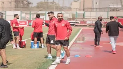 الأهلي يحسم ملف تجديد عقد نجم الفريق 