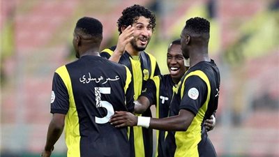 اتحاد جدة يسعى لإيقاف زحف نادي الهلال إلى الصدارة