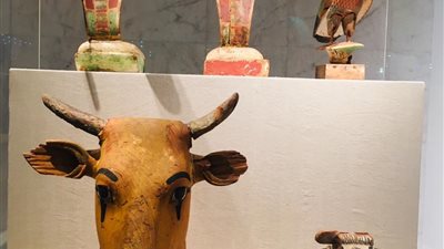 نكشف سبب نقاء صور القطع الأثرية بمتحف الحضارة رغم الحاجز الزجاجي