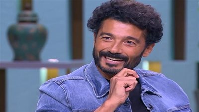 آخر تطورات حالة الفنان خالد النبوي الصحية وطبيعة مرضه