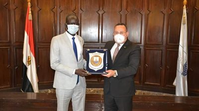 بروتوكول تعاون بين جامعة الإسكندرية ووزارة الرياضة بجنوب السودان (صور)