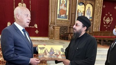 الرئيس التونسي يزور كاتدرائية ميلاد المسيح 