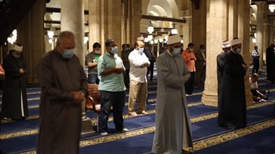 تبدأ بعد ساعات.. تعرف على ضوابط إقامة صلاة التراويح في المساجد