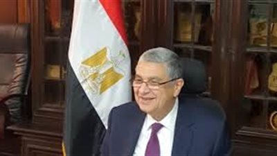 وزير الكهرباء يناقش مشروع موازنة 