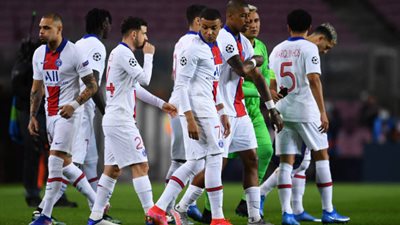 الكشف عن مدة غياب نجم باريس سان جيرمان