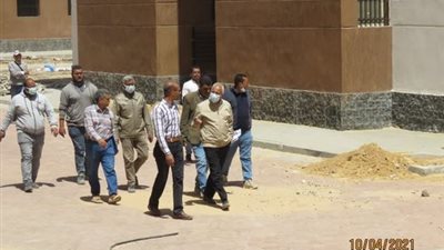 جولة لمسئولي 