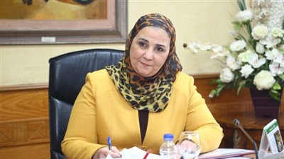 وزيرة التضامن تنعى الكاتب الصحفي الكبير مكرم محمد أحمد