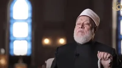 علي جمعة: الحسد من الأمراض العظيمة.. ومداواته بالعلم والعمل (فيديو)