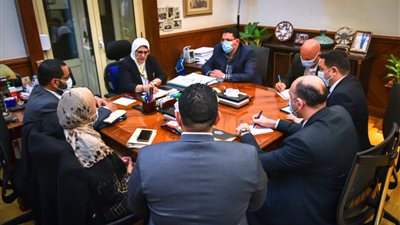 وزيرة الصحة: ربط قاعدة بيانات مبادرات الصحة العامة بمجمع الوثائق المؤمنة والذكية