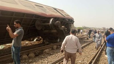 الدفع بـ25 سيارة إسعاف لنقل مصابي حادث انقلاب