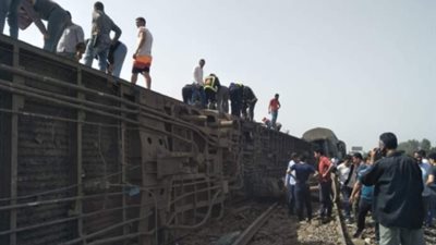 العربية: 8 وفيات في حادث انقلاب قطار طوخ بالقليوبية