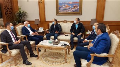 محافظ بورسعيد يلتقي أعضاء الهيئة البرلمانية لحزب مستقبل وطن (صور)