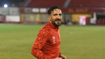 حقيقة لحاق علي معلول بلقاء القمة أمام الزمالك