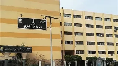 تمهيدًا لدفع تعويضاتهم.. حي المطرية يطالب سكان شارع المشروع باستكمال ملفاتهم