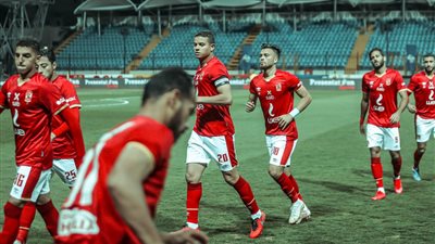 طبيب الأهلي يطمئن على حمدي فتحي