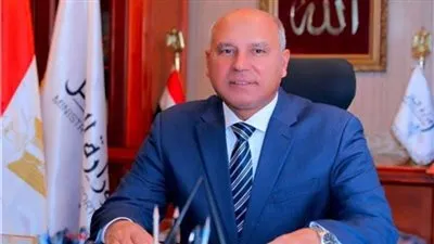  وزير النقل: السكة الحديد  بها 3200 عربة ركاب منها  1000 عربة 